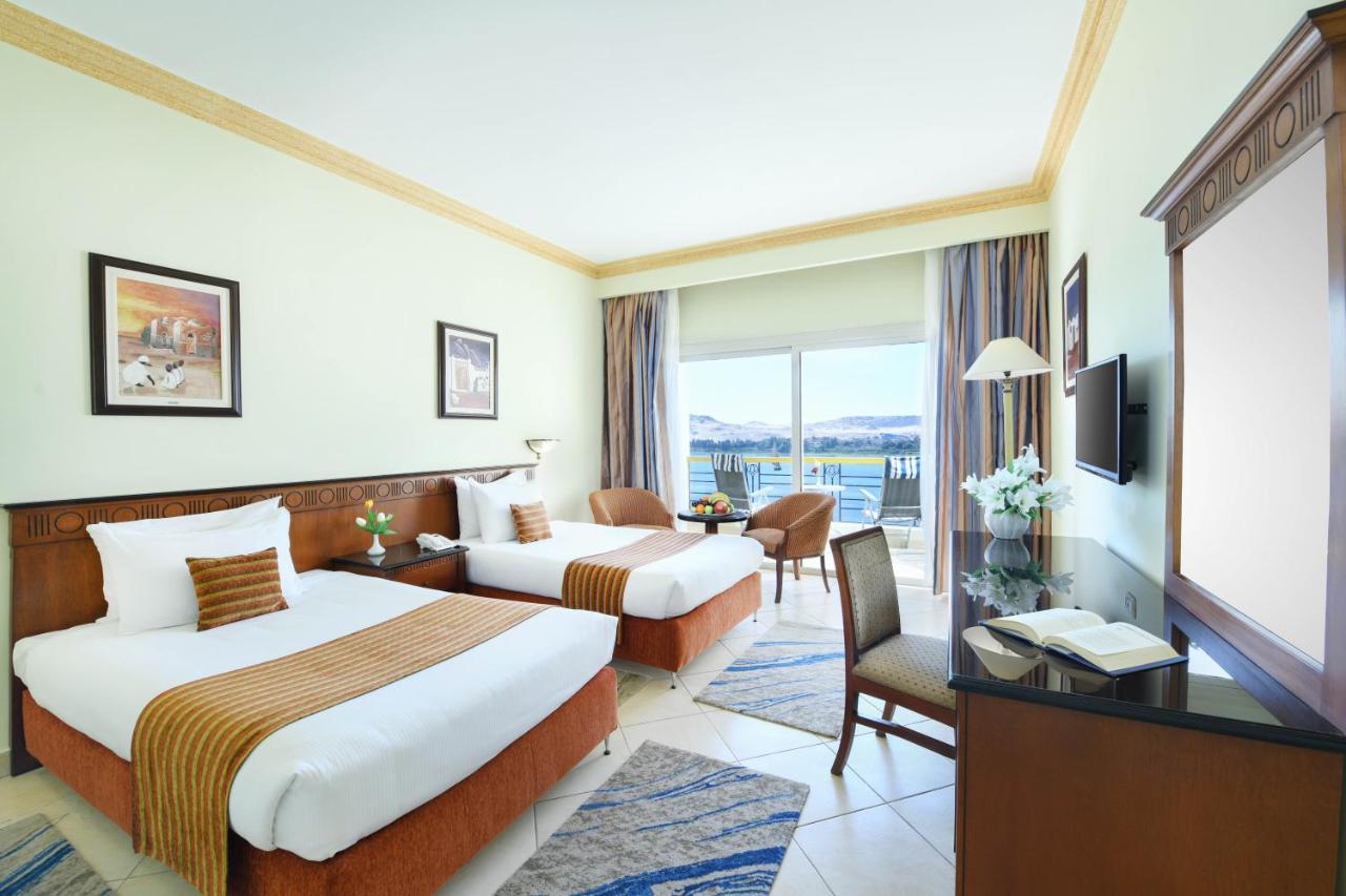 Tolip Aswan Hotel Buitenkant foto