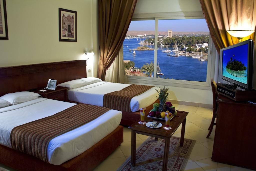 Tolip Aswan Hotel Buitenkant foto