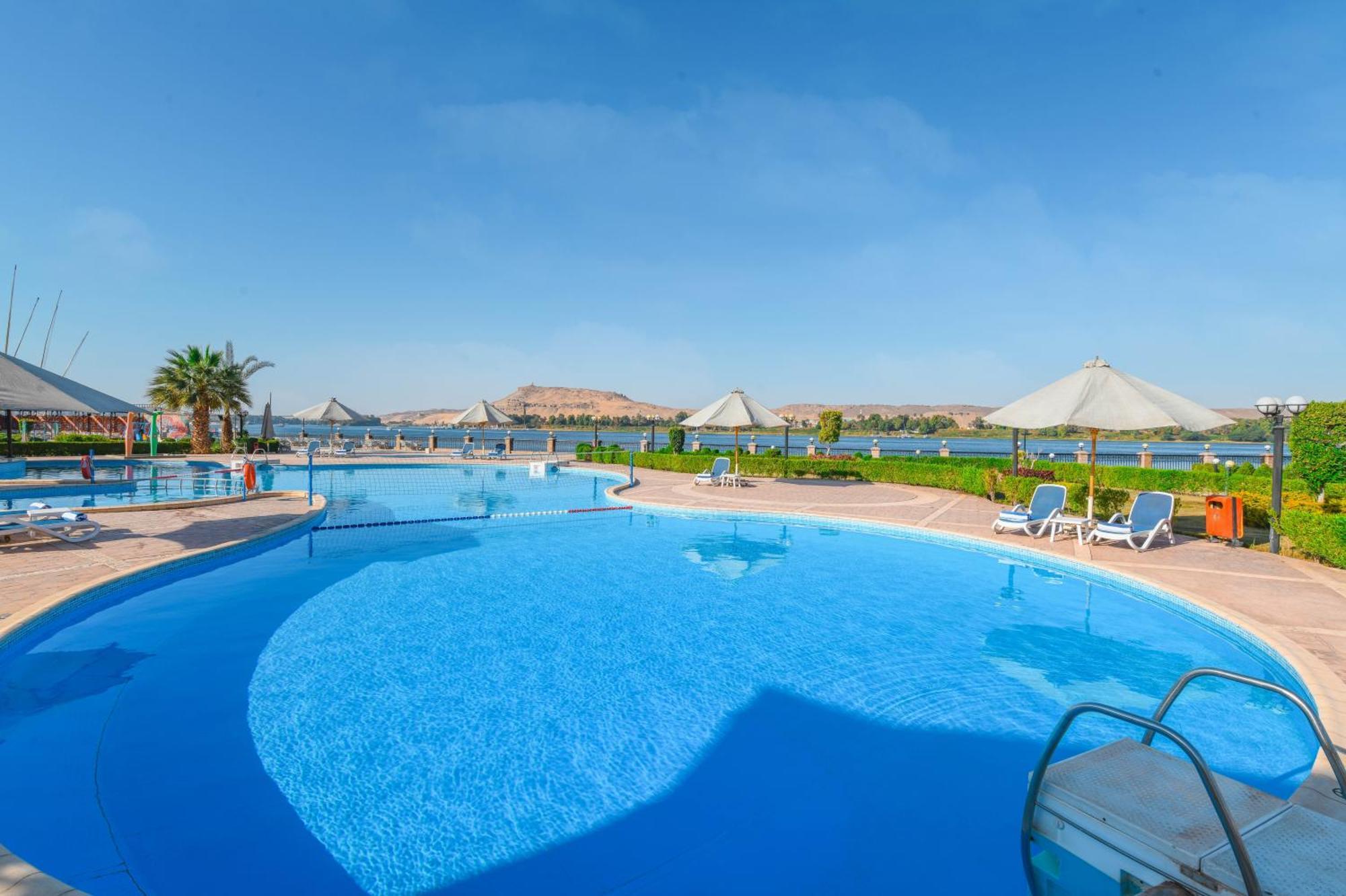 Tolip Aswan Hotel Buitenkant foto
